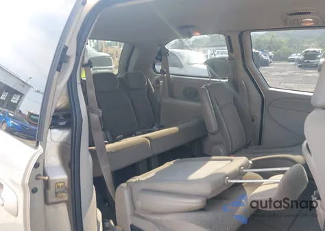 2005 Dodge Grand Caravan Sxt z USA, uszkodzony, nr VIN 2D4GP44L65R570199